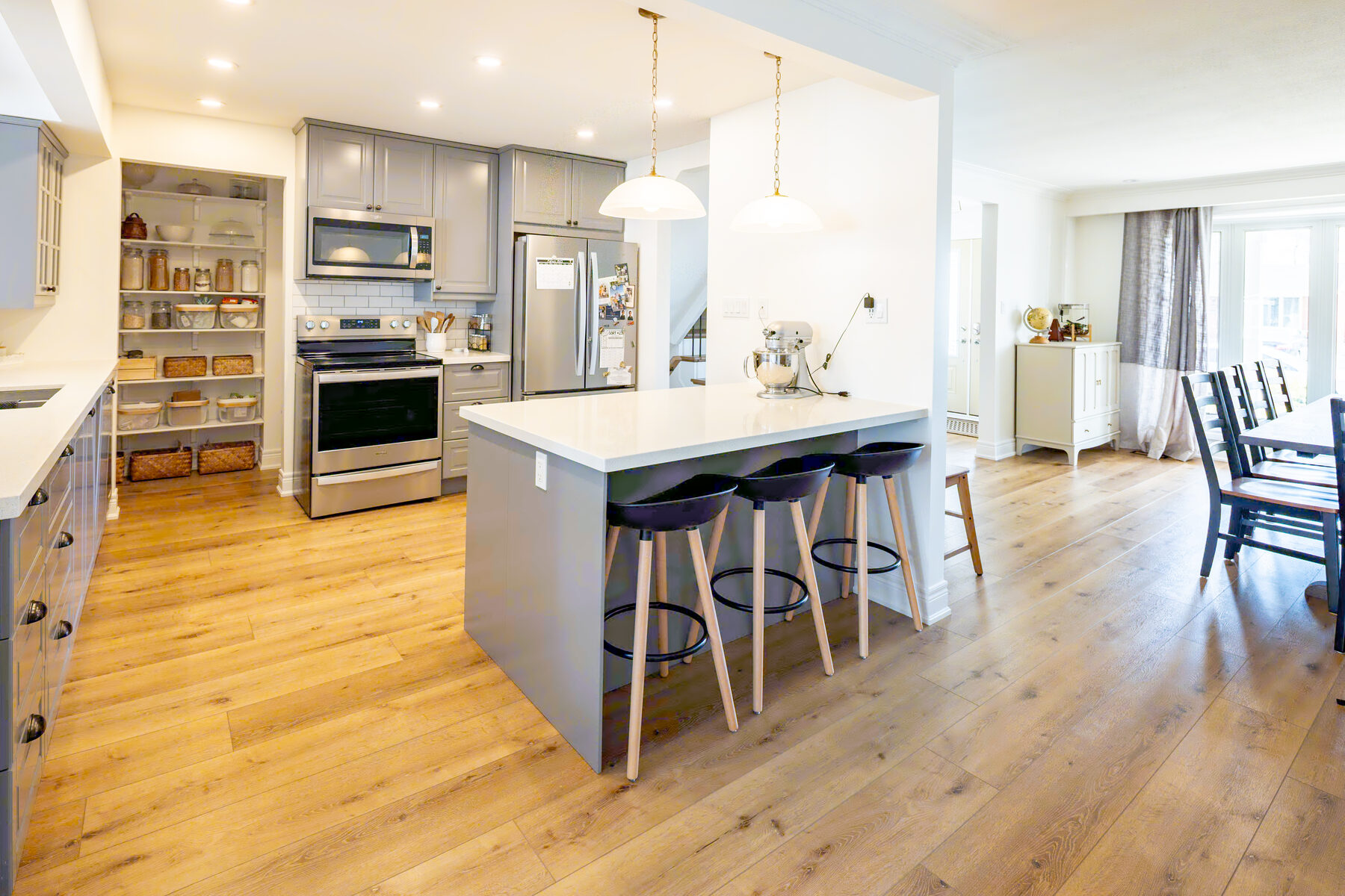 Second Storey and Main Floor, Burlington